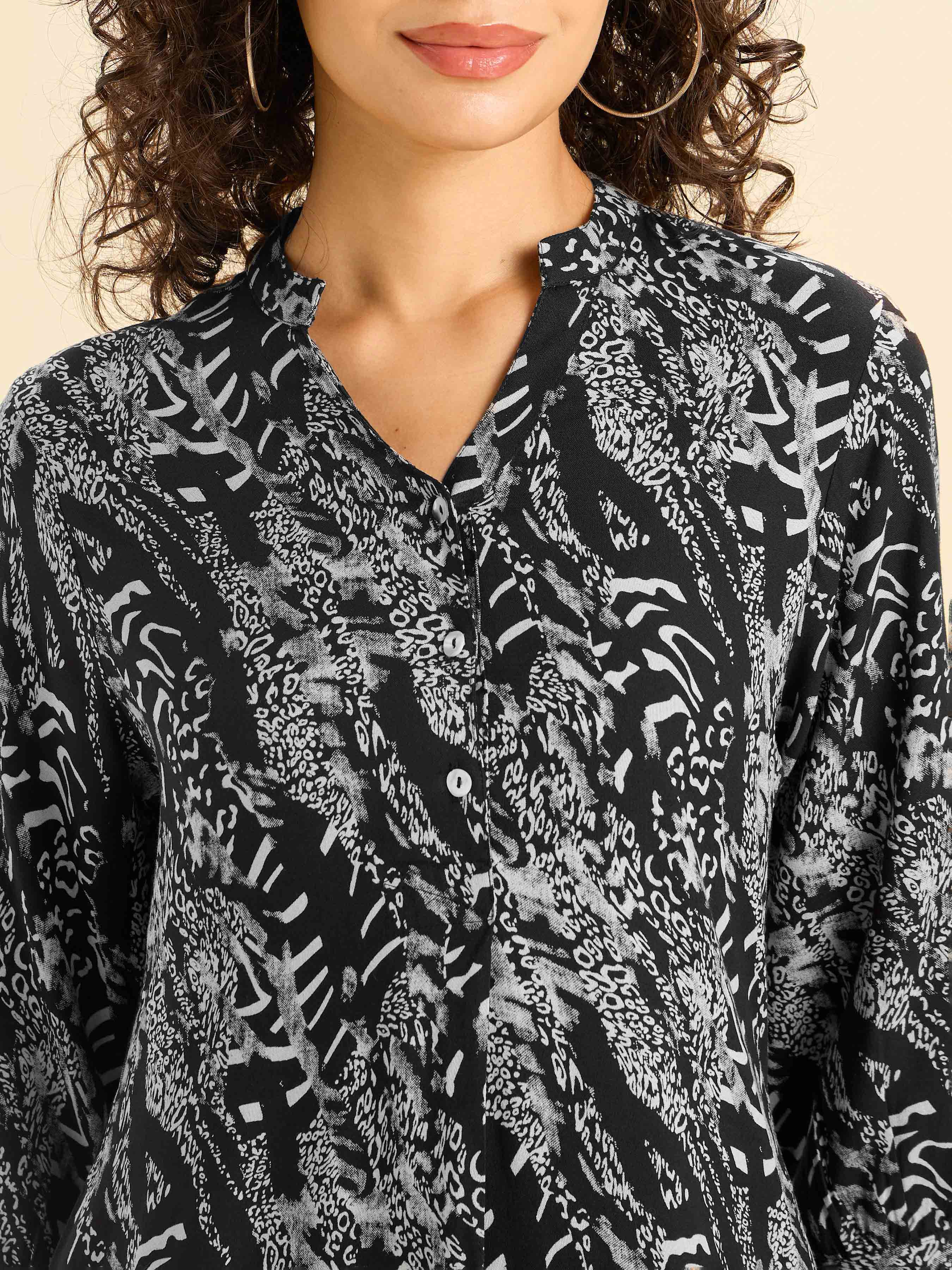 Black And White Viscose Printed Kurti Set With High- Low Hem