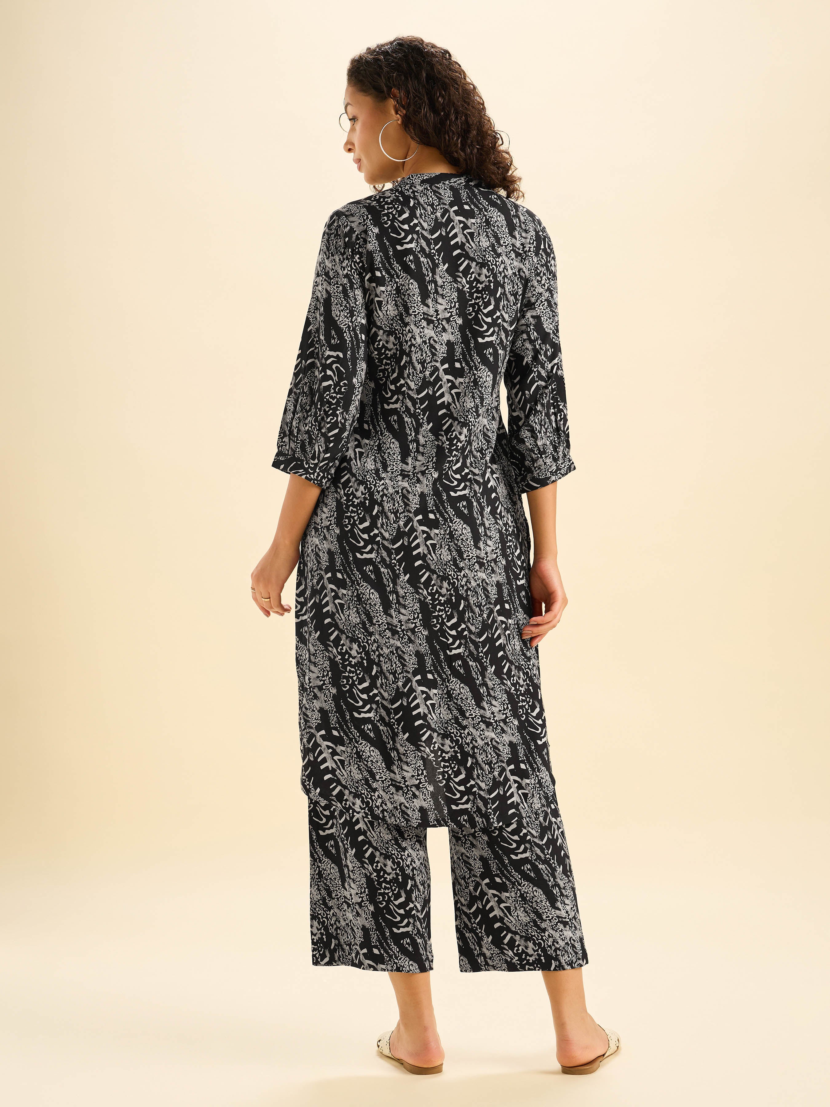 Black And White Viscose Printed Kurti Set With High- Low Hem