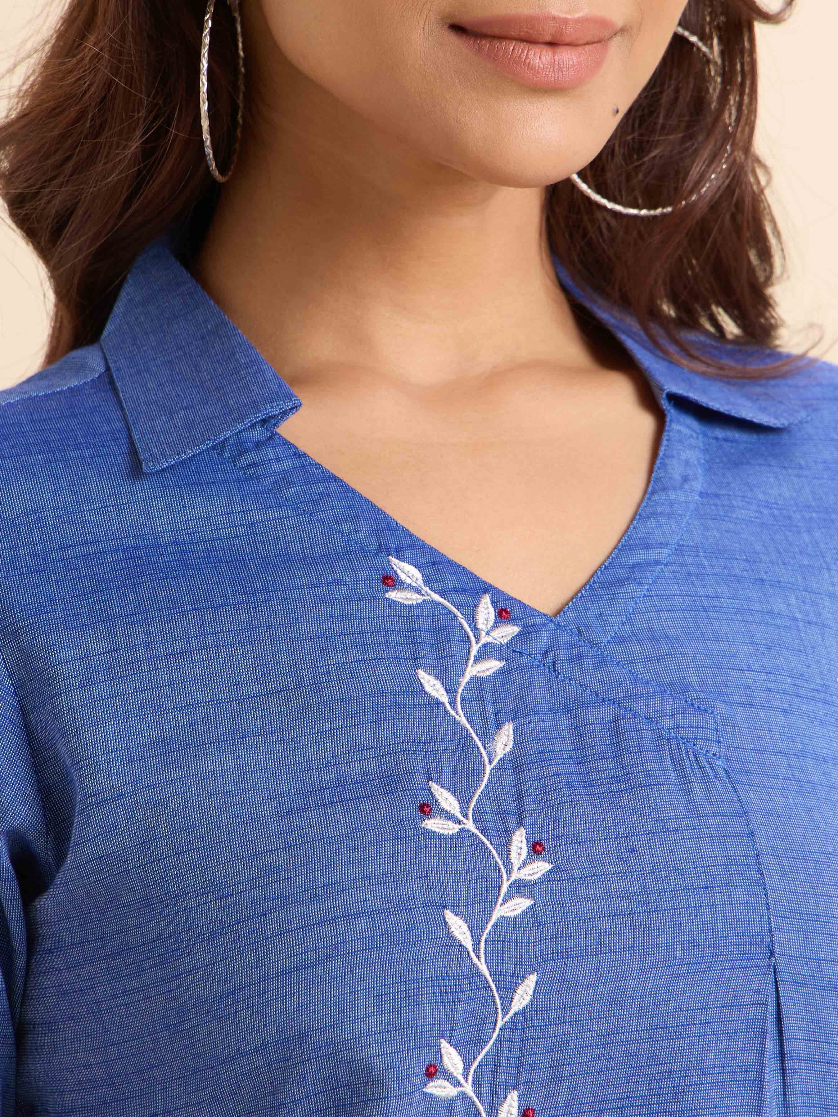 Blue Cotton Viscose Slub Plain Slitted Kurti With Embroidery