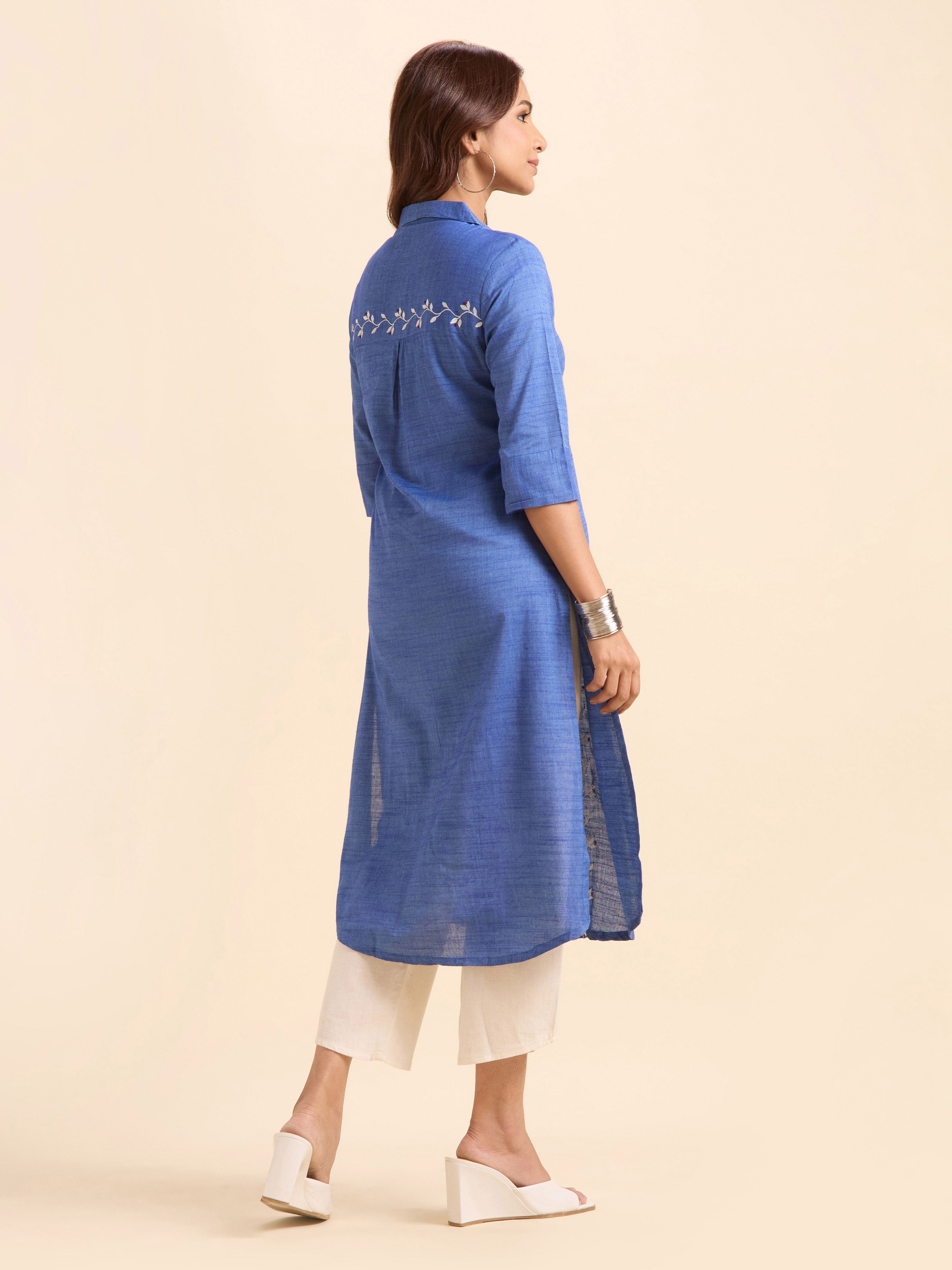 Blue Cotton Viscose Slub Plain Slitted Kurti With Embroidery