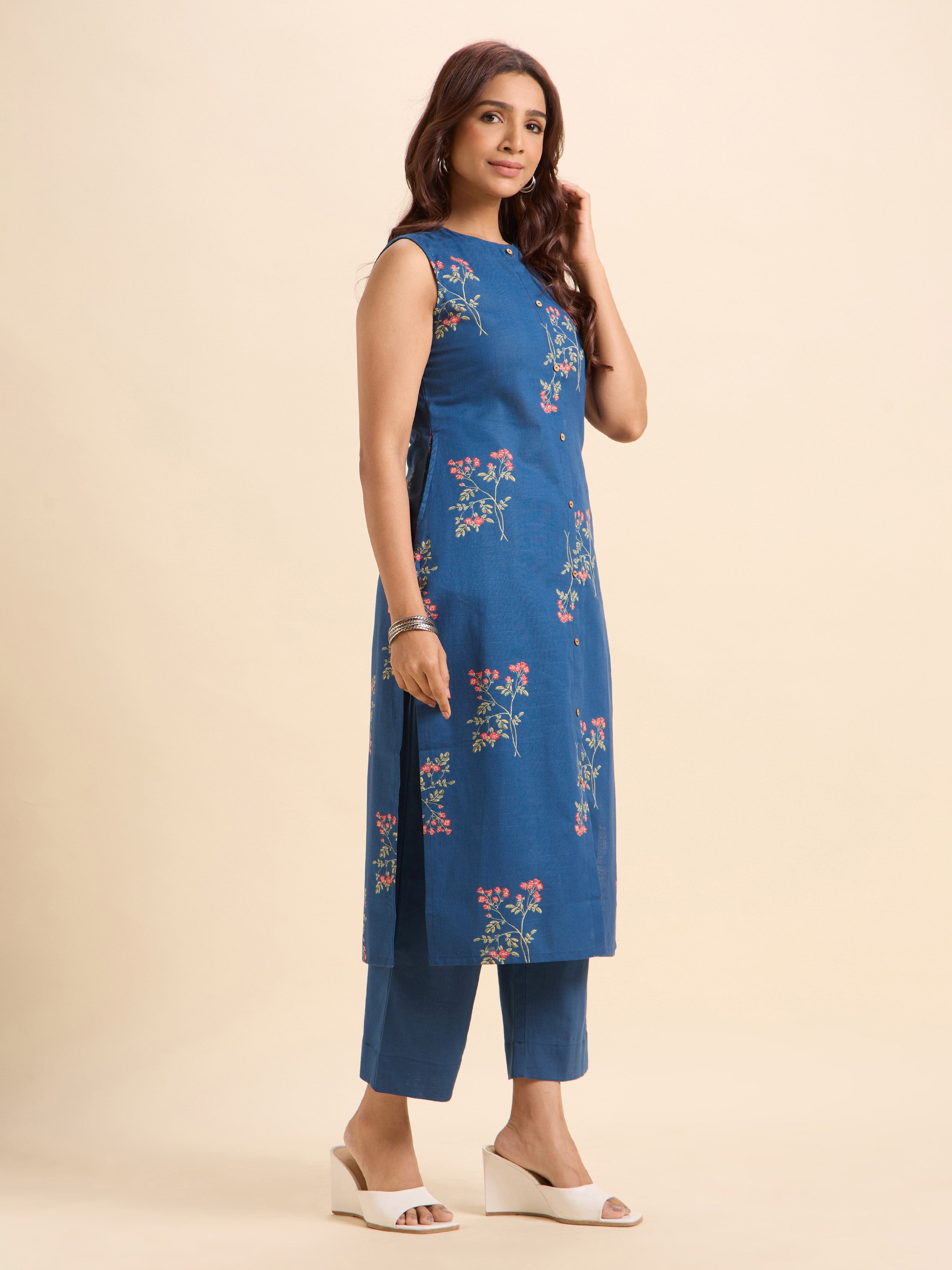 Blue Multi Colour Cotton Flax Slub Printed Slitted Kurti Set