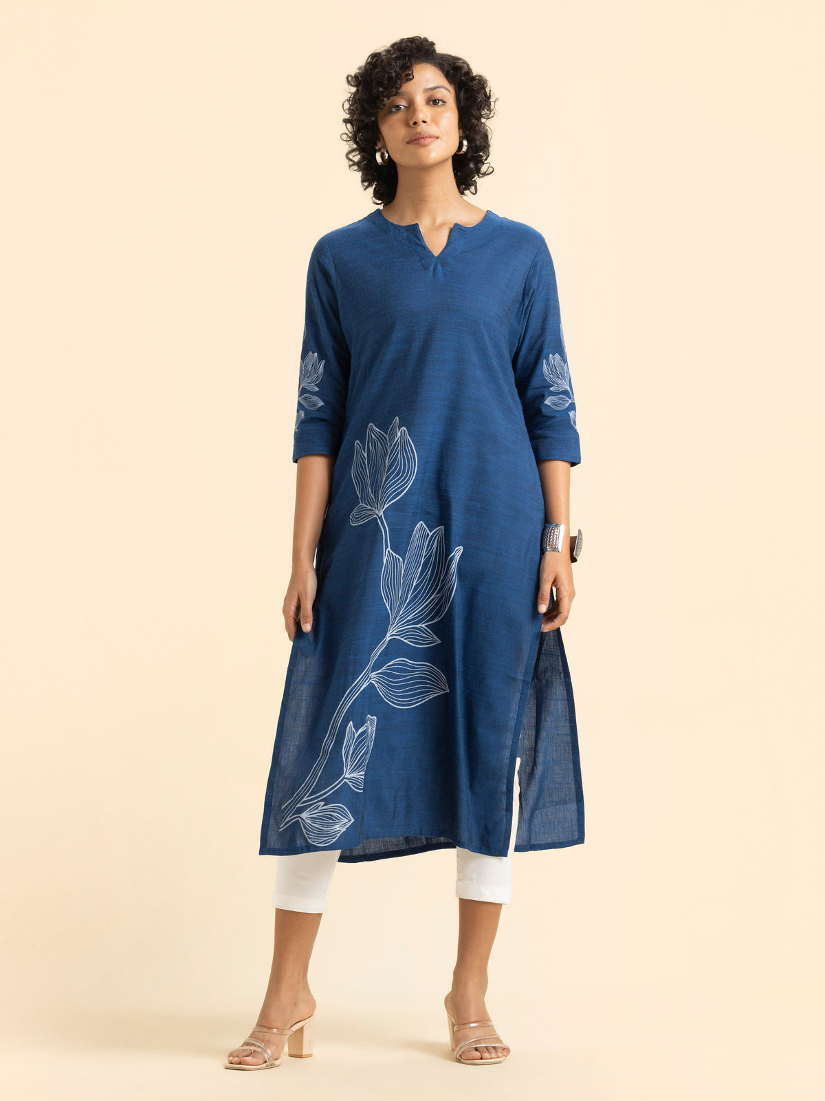Blue Plain Slitted Kurti With Placement Print
