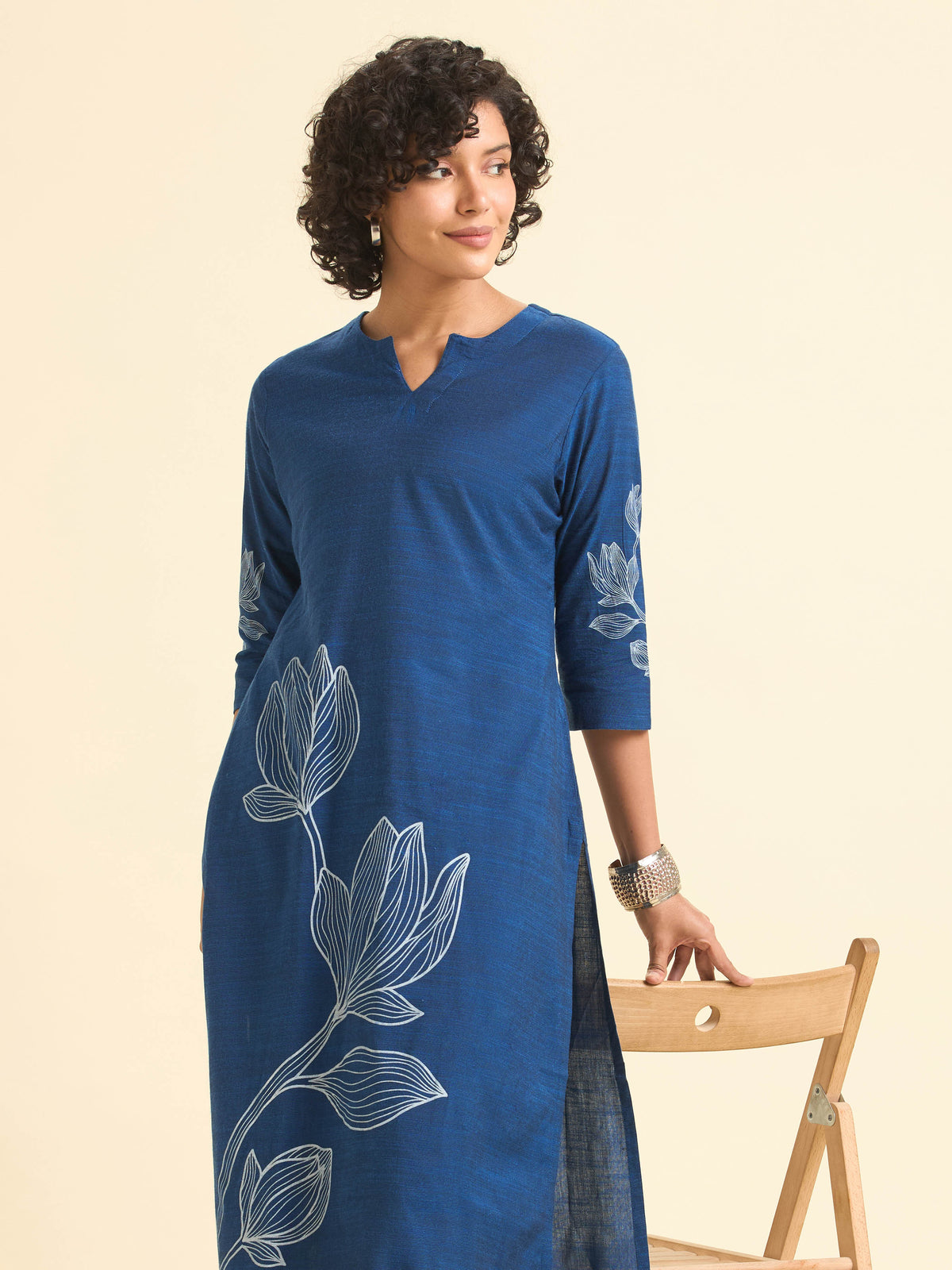 Blue Plain Slitted Kurti With Placement Print