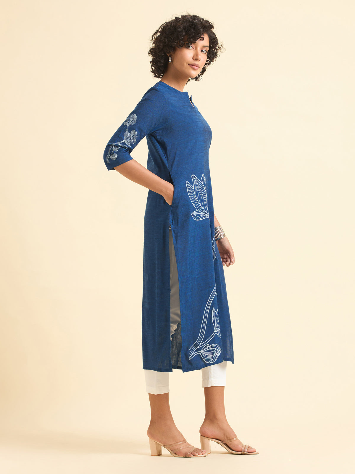 Blue Plain Slitted Kurti With Placement Print