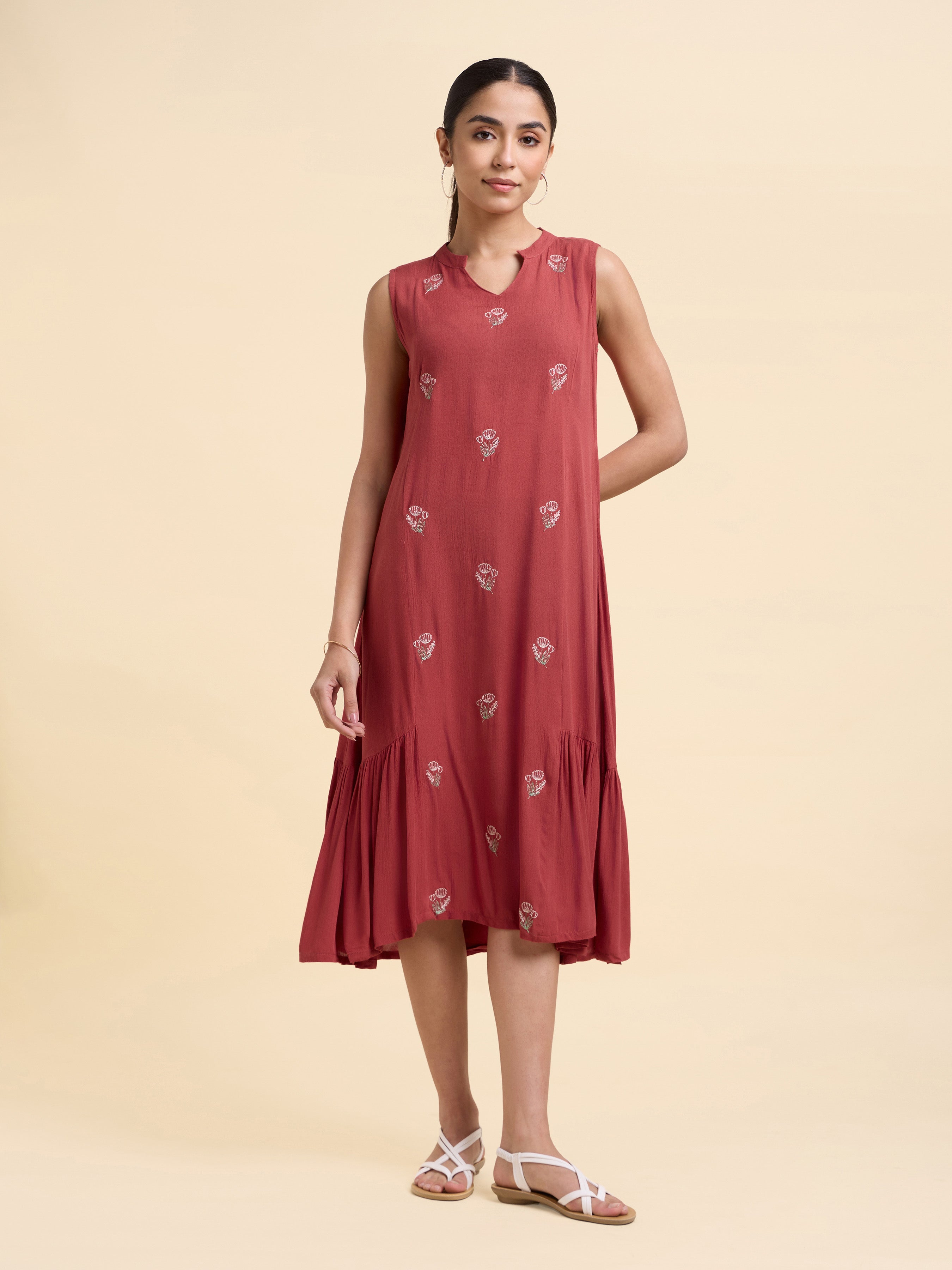 Brick Red Wrinkle Viscose Plain Flared Sleeveless Kurti With Embroidery
