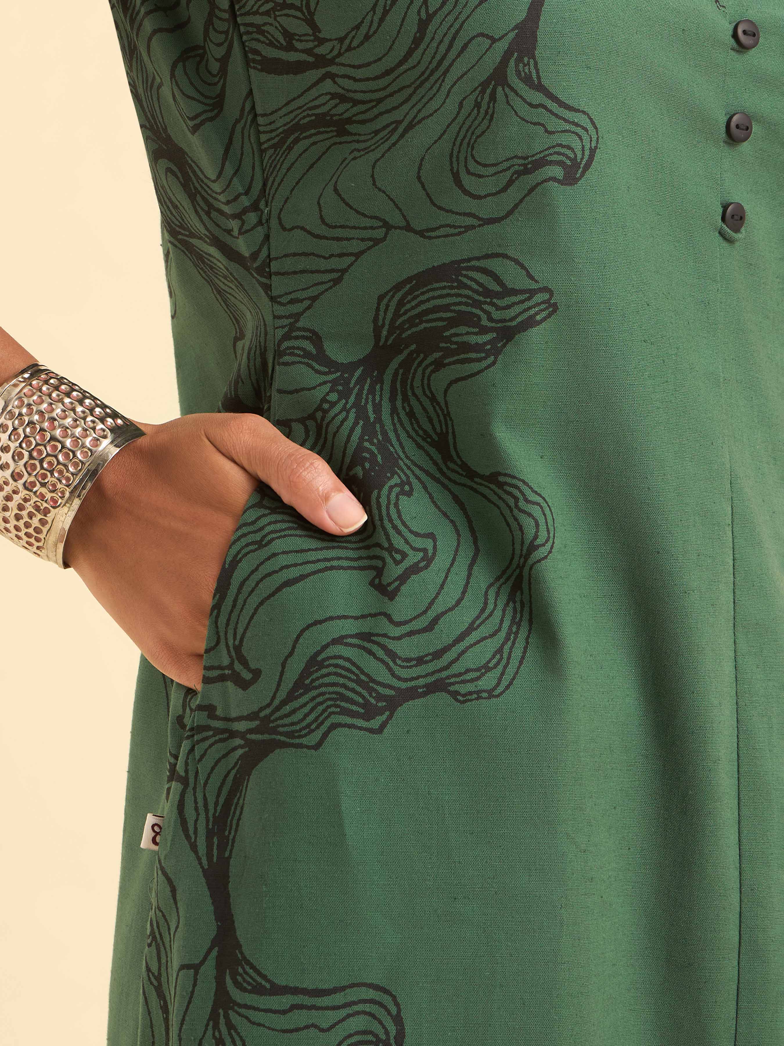 Green Cotton Flax Plain Flared Sleeveless Kurti With Placement Print