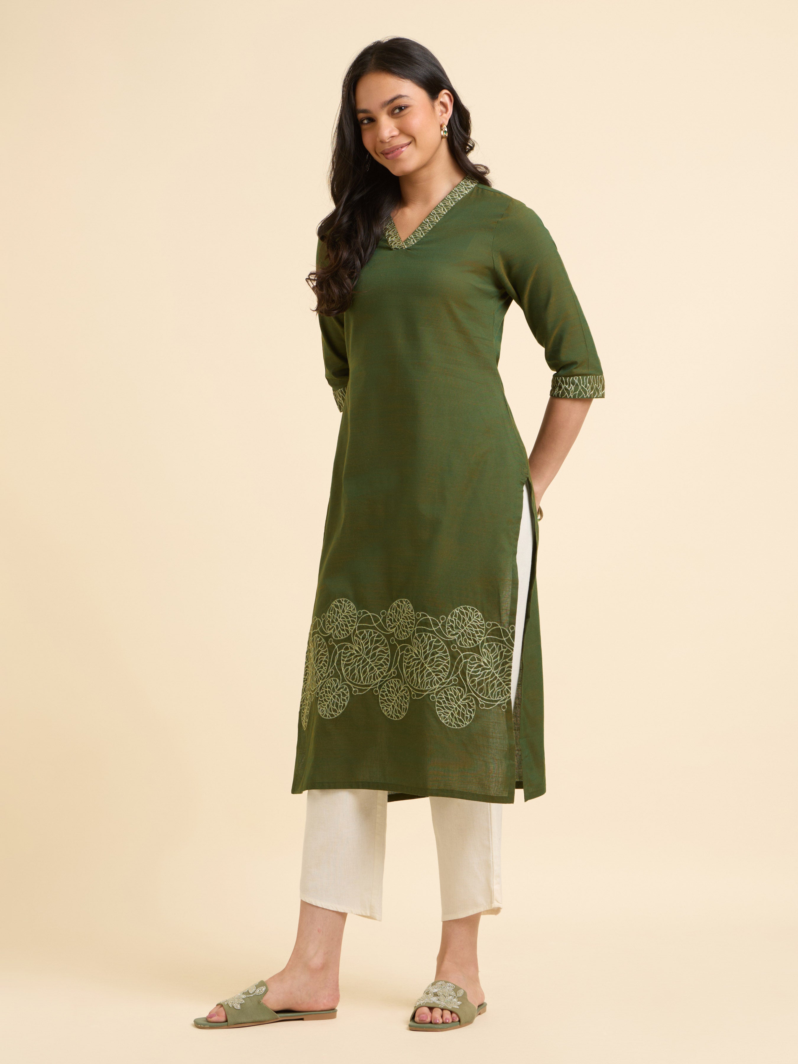 Green Cotton Viscose Slub Plain Slitted Kurti With Embroidery