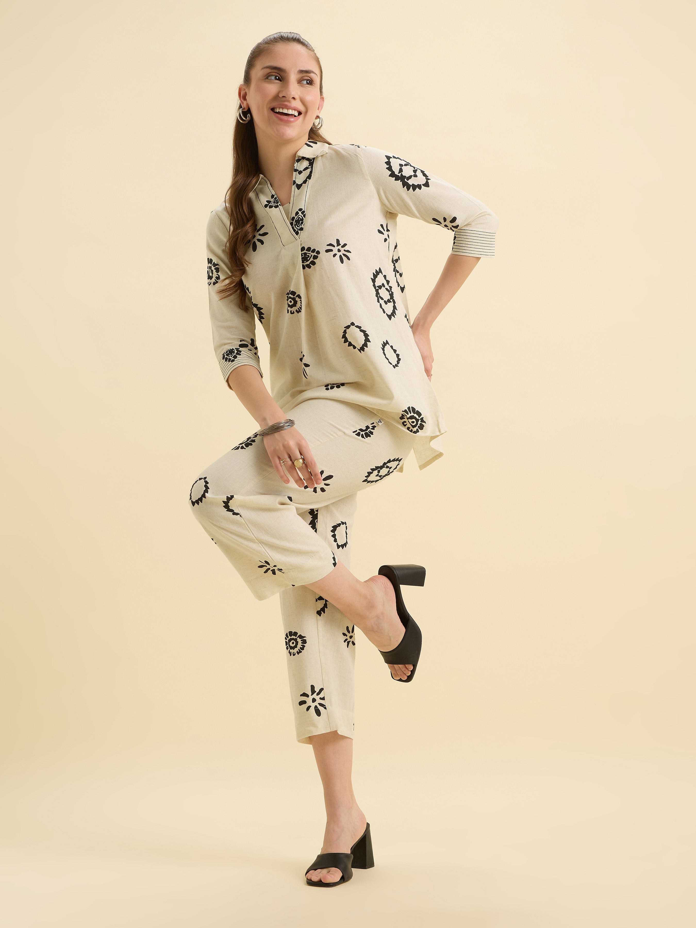 Ivory Black Cotton Flax Printed Tunic Set With Knife Pleat And Embroidery