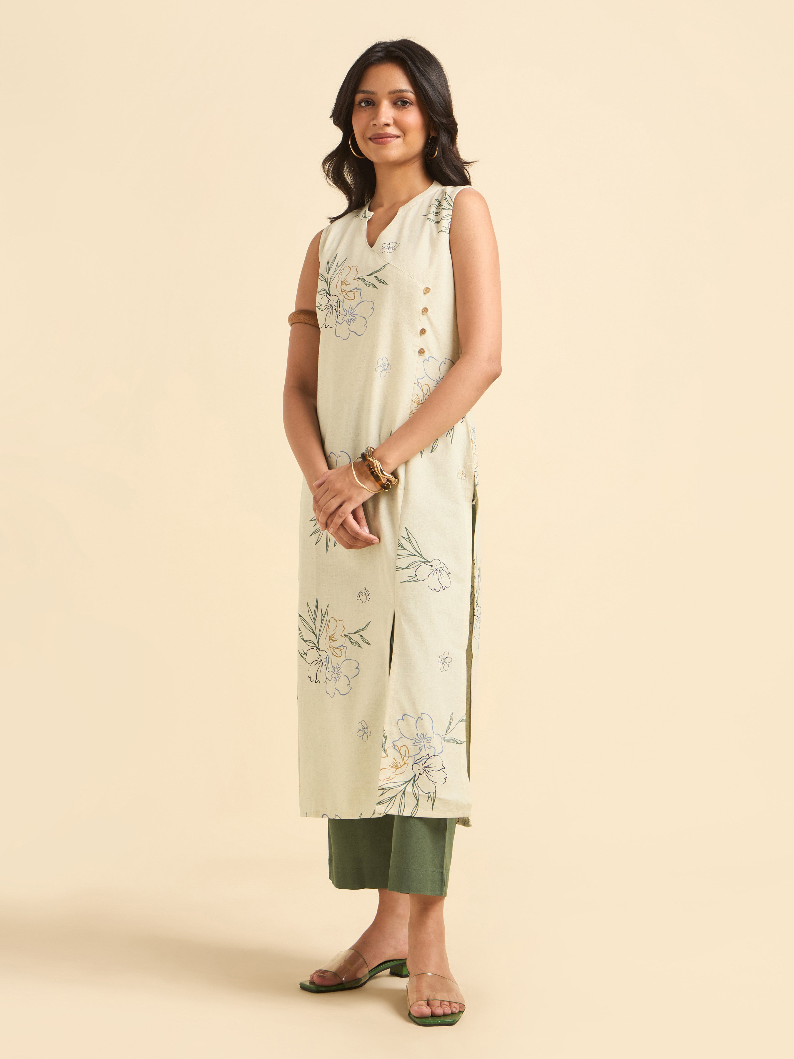 Ivory Cotton Flax Printed Slitted Kurti With Bottom