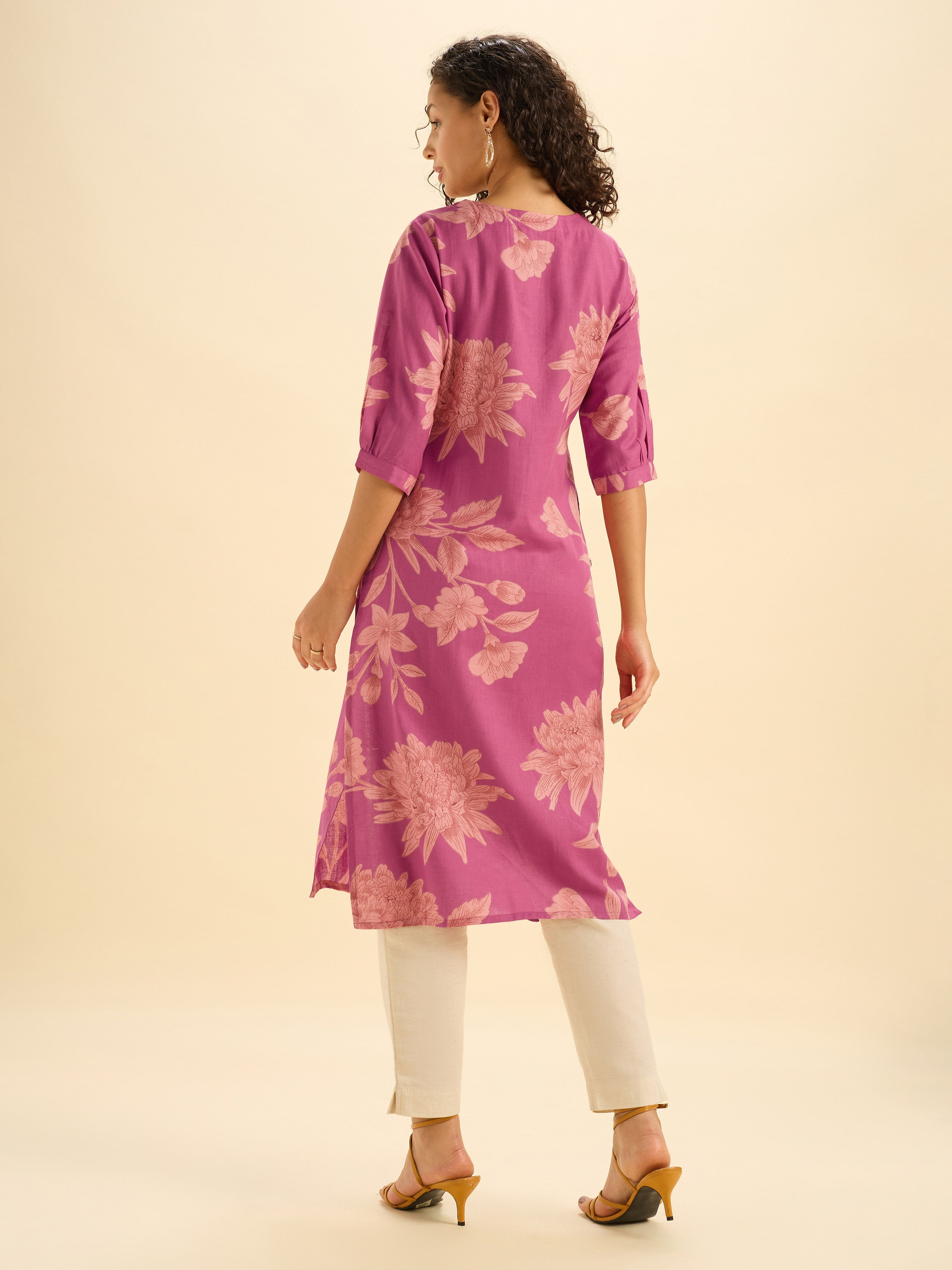 Majenta Beige Cottonf Fax Print Slited Kurti With Princess Cut And Embroidery