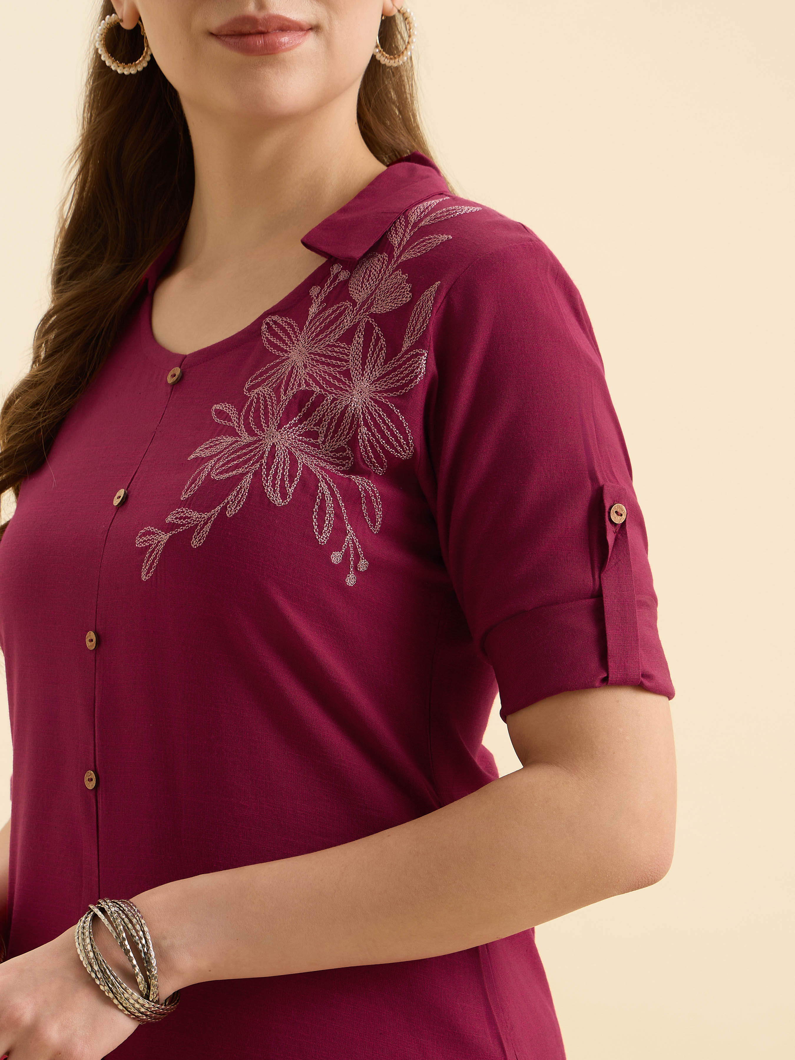 Magenta Cotton Blend Plain Slited Kurti With Embroidery