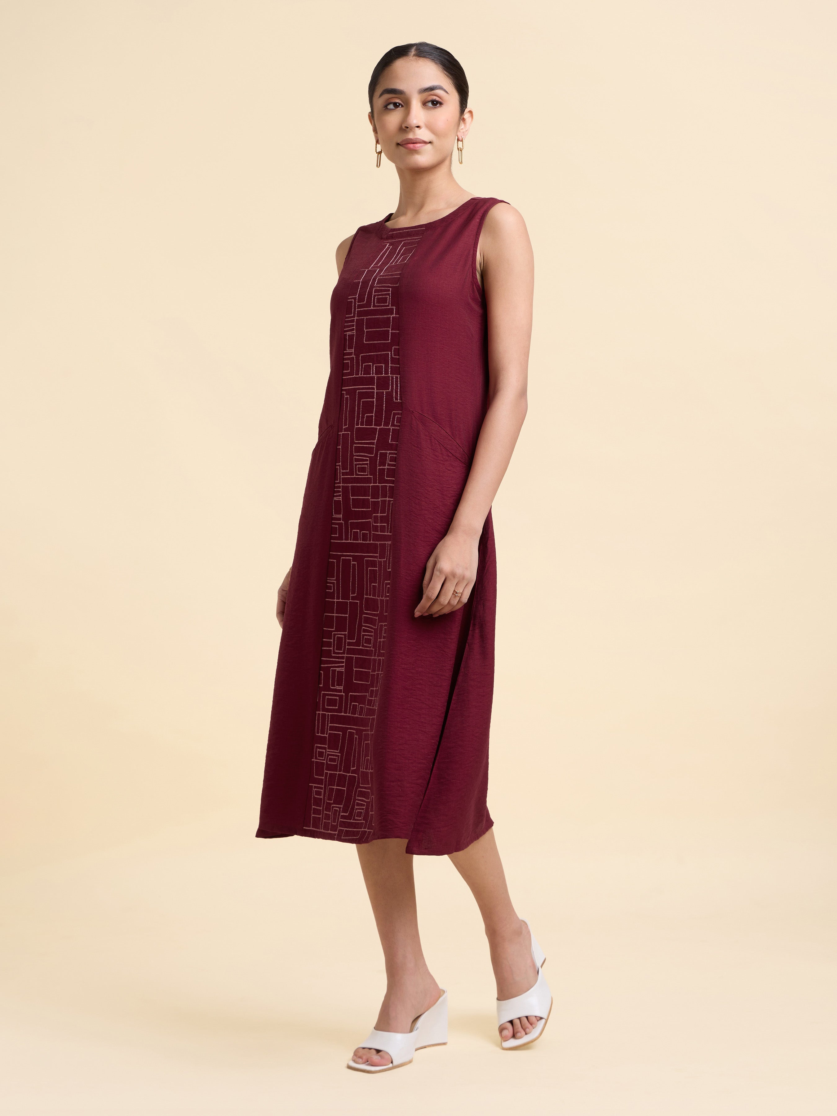 Maroon Poly Viscose Plain Flared Kurti With Center Panel Embroidery