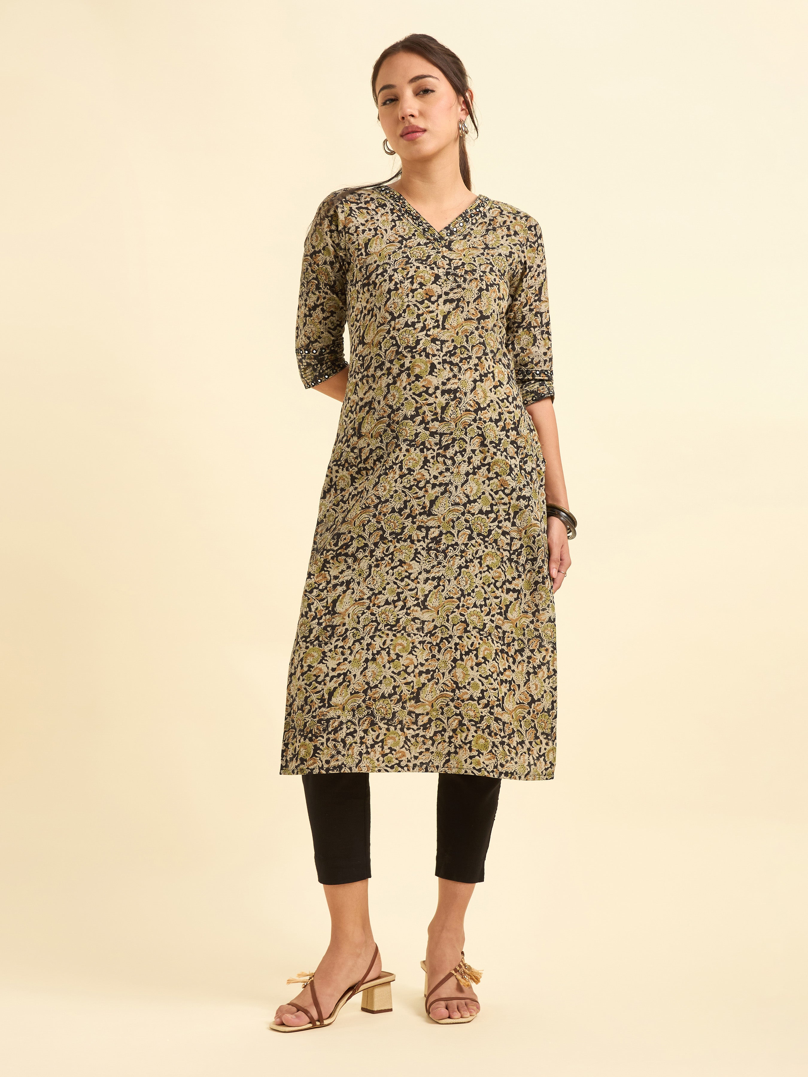 Multi-Colour Cotton Printed Kurti With Sequins & Mirror Work Embroidery