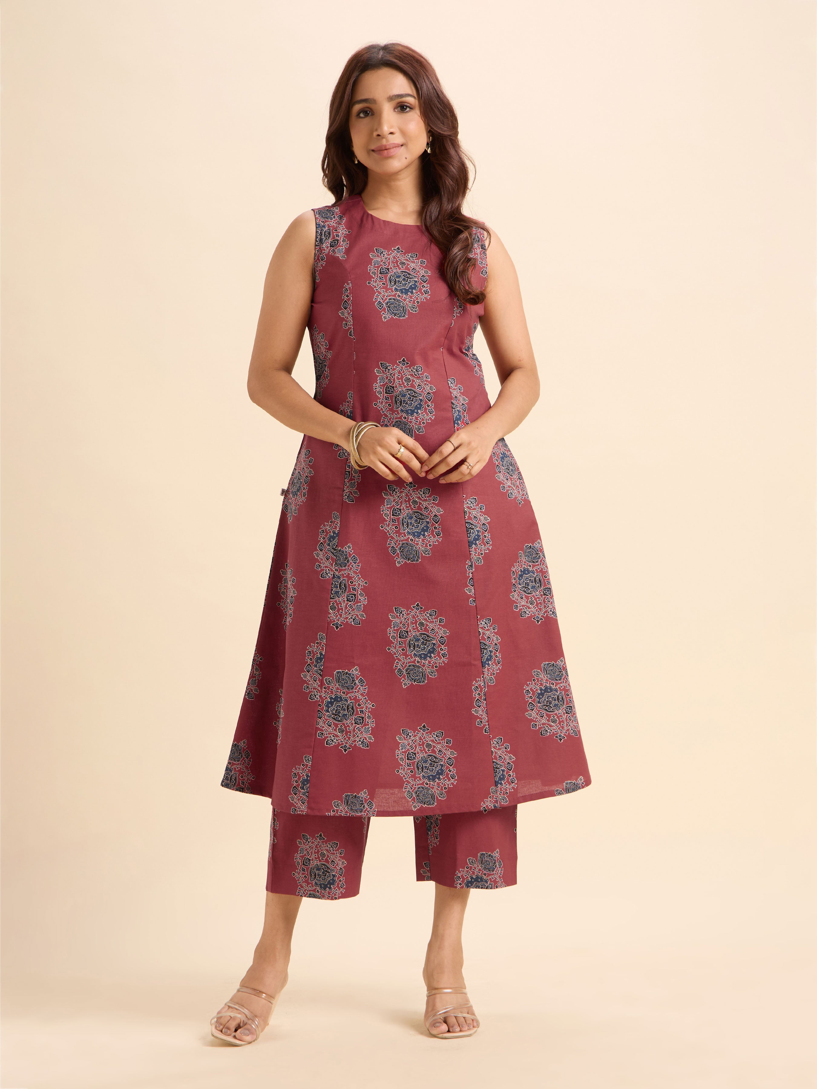 Red And Blue Cotton Flax Printed Flared Princess Cut Kurti Set
