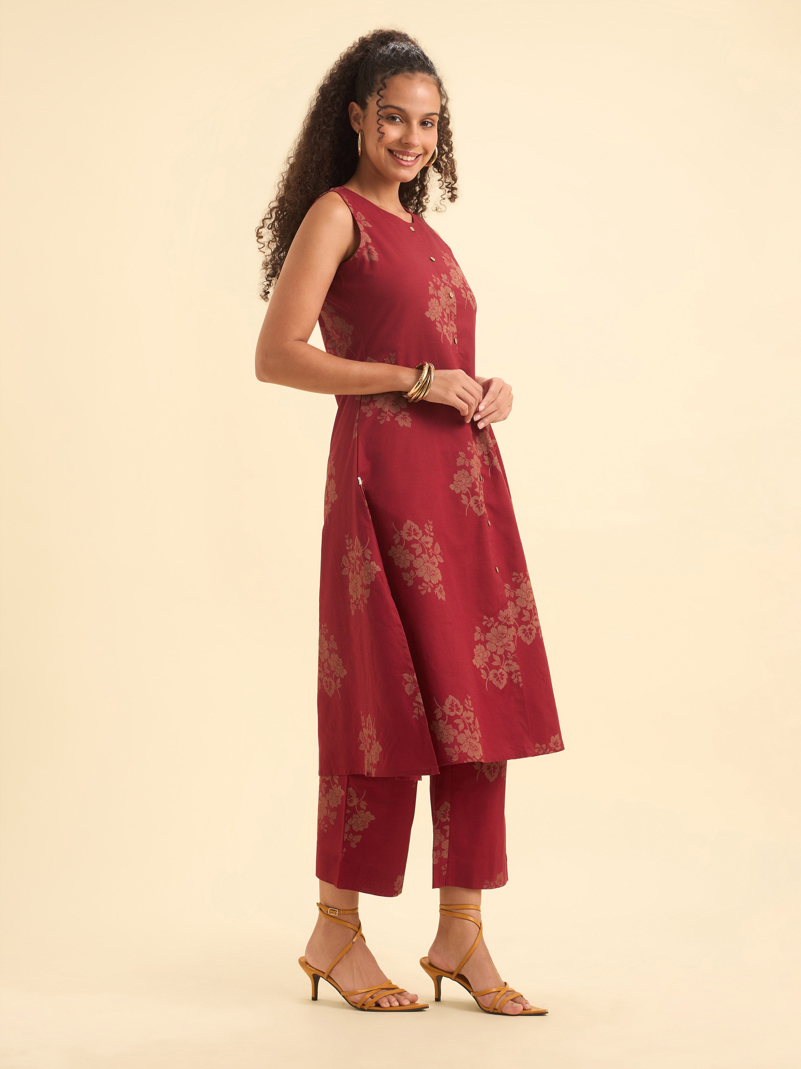 Red Colour Cotton Flax Printed Flared Kurti With Bottom