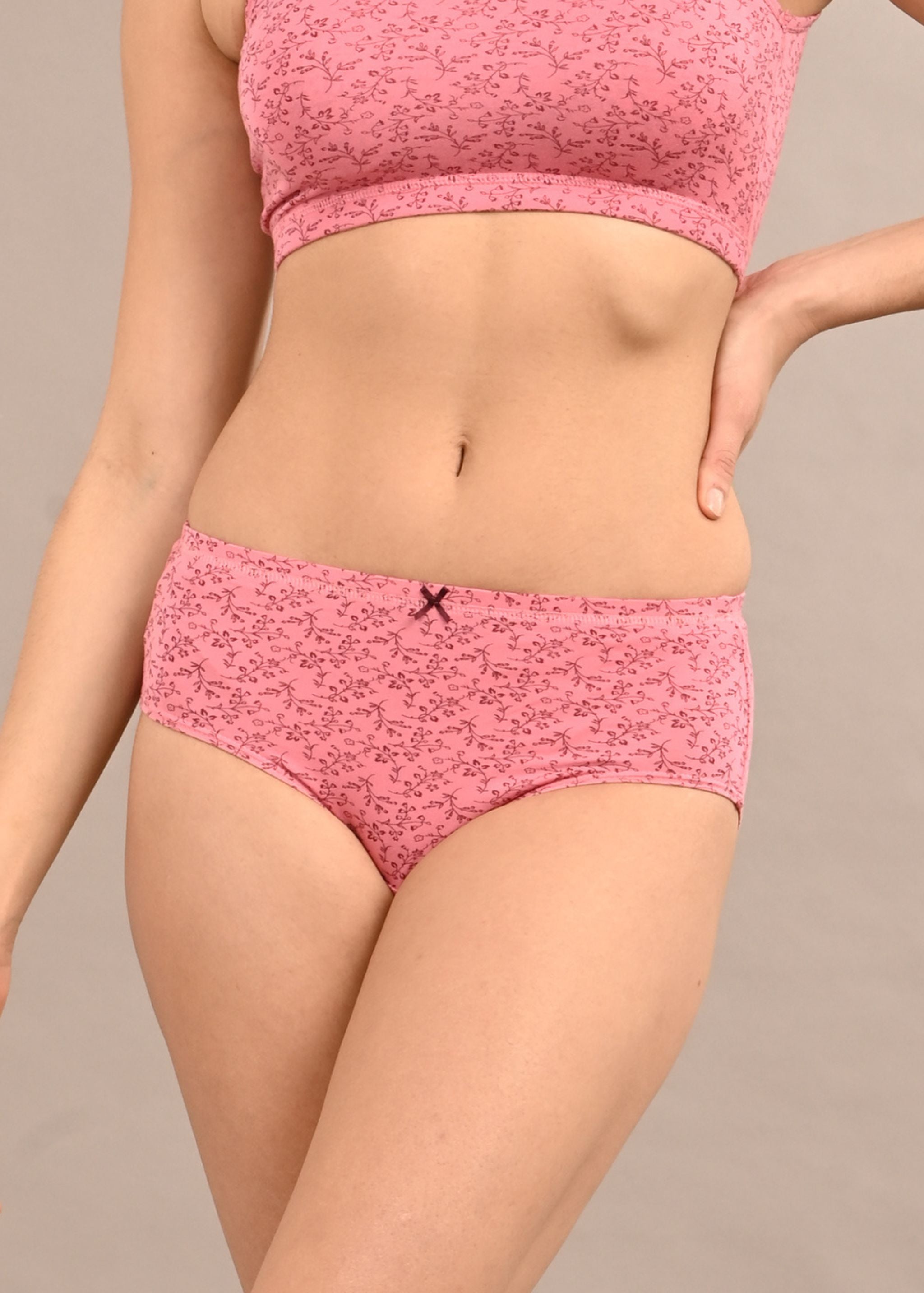 JULIA :Inner Elastic Comfy Forward Printed Panty