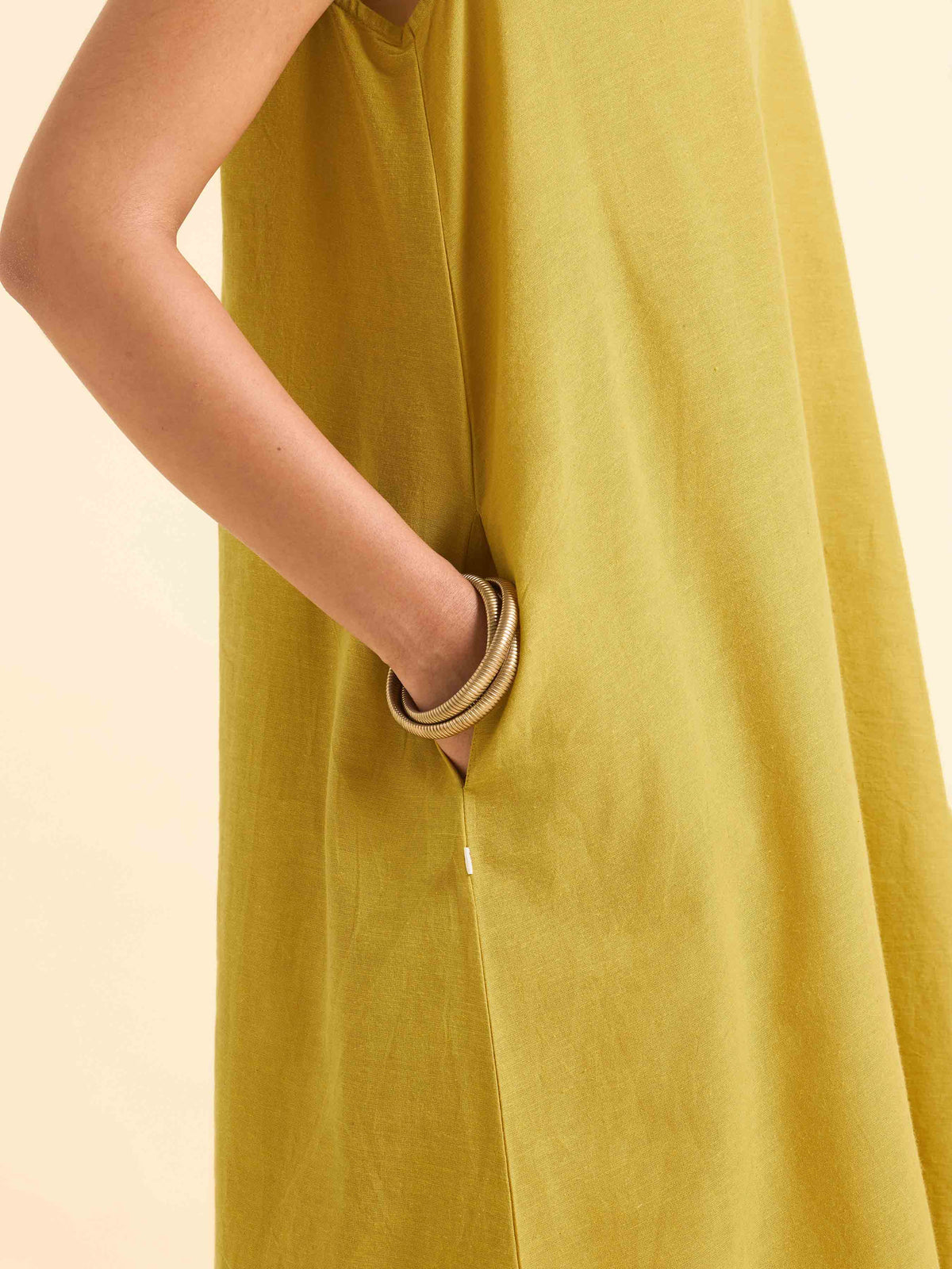 Yellow Cotton Flax Plain Relaxed  Fit Kurti Set